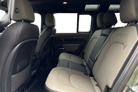  Land Rover Defender 110 3.0 D350 MHEV X-Dynamic HSE Auto 4WD Euro 6 (s/s) 5dr Thumbnail #5