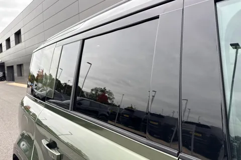  Land Rover Defender 110 3.0 D350 MHEV X-Dynamic HSE Auto 4WD Euro 6 (s/s) 5dr Thumbnail #24