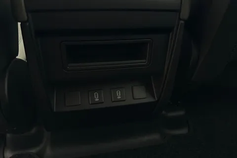  Land Rover Defender 110 3.0 D350 MHEV X-Dynamic HSE Auto 4WD Euro 6 (s/s) 5dr Thumbnail #31