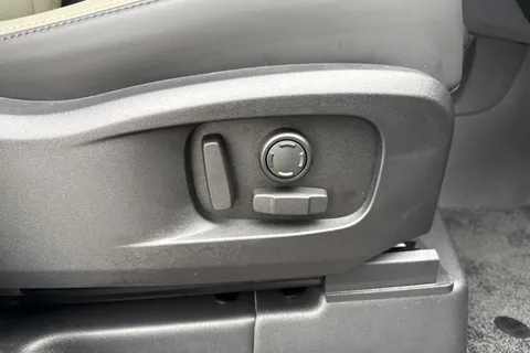  Land Rover Defender 110 3.0 D350 MHEV X-Dynamic HSE Auto 4WD Euro 6 (s/s) 5dr Thumbnail #36