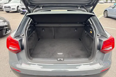 NJ20EKG Audi Q2 1.6 TDI 30 Technik Euro 6 (s/s) 5dr Thumbnail #10