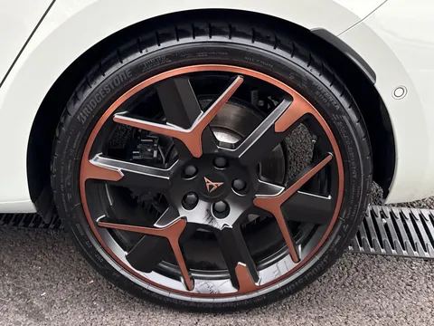 KP25FOJ CUPRA Leon 2.0 TSI 300 VZ3 5dr DSG, **PAN ROOF** Thumbnail #8