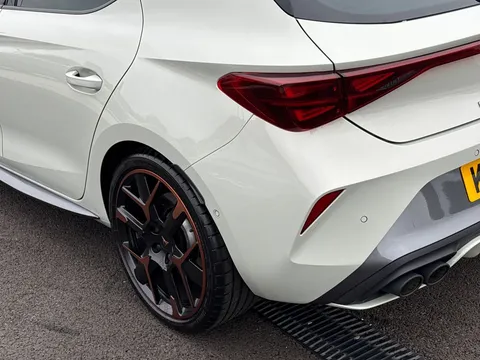 KP25FOJ CUPRA Leon 2.0 TSI 300 VZ3 5dr DSG, **PAN ROOF** Thumbnail #17