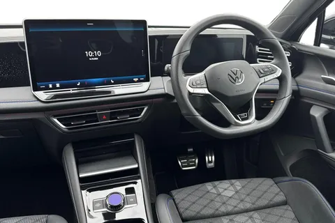 KT74ZGP Volkswagen Tiguan 1.5 eTSI 150 R-Line 5dr DSG **IQ LIGHTS, INFORTAINMENT PACK, DRIVER PACK** Thumbnail #19