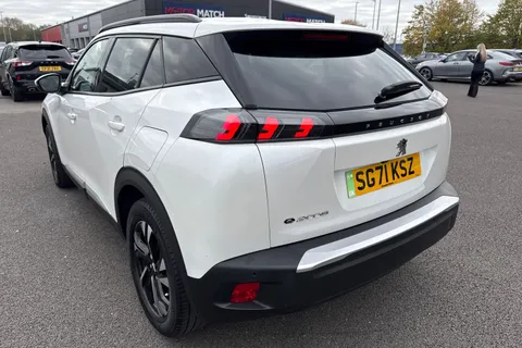 SG71KSZ PEUGEOT e-2008 50kWh Allure Auto 5dr Thumbnail #8