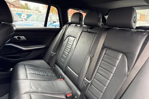 YP71XDB BMW 3 Series 2.0 330e 12kWh M Sport Touring Auto Euro 6 (s/s) 5dr Thumbnail #15