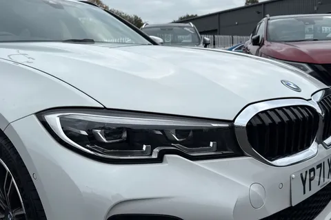 YP71XDB BMW 3 Series 2.0 330e 12kWh M Sport Touring Auto Euro 6 (s/s) 5dr Thumbnail #18