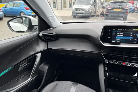 SG71KSZ PEUGEOT e-2008 50kWh Allure Auto 5dr Thumbnail #20