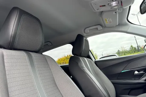 SG71KSZ PEUGEOT e-2008 50kWh Allure Auto 5dr Thumbnail #24