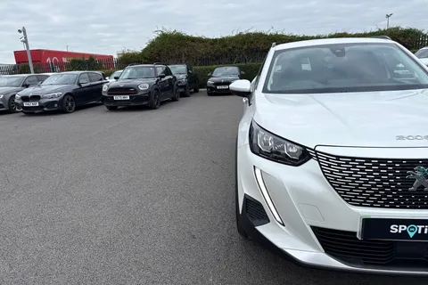 SG71KSZ PEUGEOT e-2008 50kWh Allure Auto 5dr Thumbnail #25