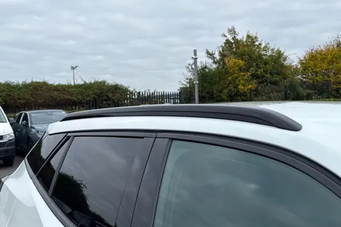 SG71KSZ PEUGEOT e-2008 50kWh Allure Auto 5dr Thumbnail #30