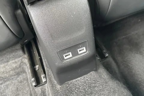 SG71KSZ PEUGEOT e-2008 50kWh Allure Auto 5dr Thumbnail #40