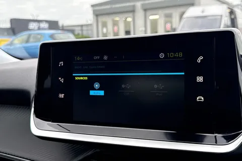 SG71KSZ PEUGEOT e-2008 50kWh Allure Auto 5dr Thumbnail #49