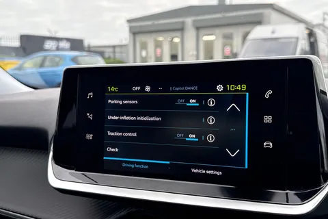 SG71KSZ PEUGEOT e-2008 50kWh Allure Auto 5dr Thumbnail #52