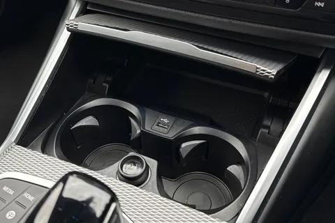 YP71XDB BMW 3 Series 2.0 330e 12kWh M Sport Touring Auto Euro 6 (s/s) 5dr Thumbnail #54