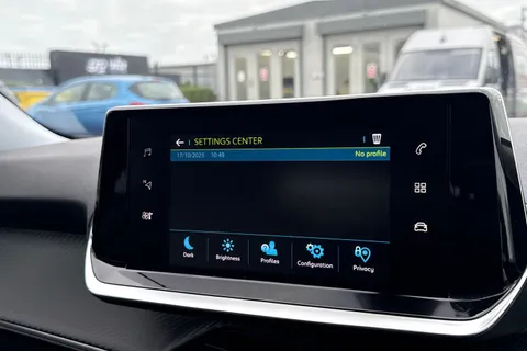 SG71KSZ PEUGEOT e-2008 50kWh Allure Auto 5dr Thumbnail #54