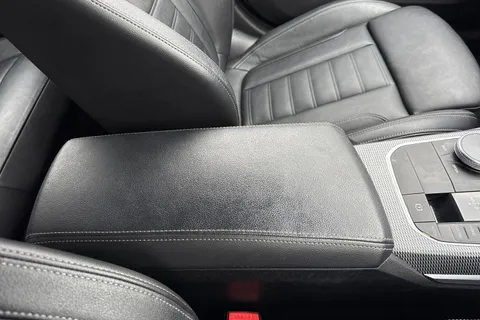 YP71XDB BMW 3 Series 2.0 330e 12kWh M Sport Touring Auto Euro 6 (s/s) 5dr Thumbnail #56