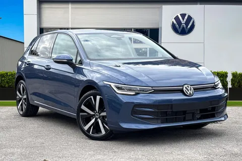 Volkswagen Golf 2.0 TDI Match Euro 6 (s/s) 5dr Thumbnail #2