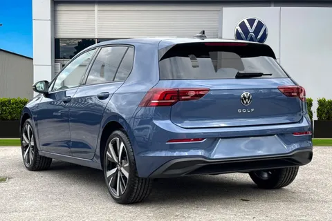 Volkswagen Golf 2.0 TDI Match Euro 6 (s/s) 5dr Thumbnail #3