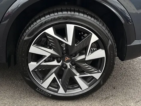 KY25GXR CUPRA Formentor 1.5 eTSI 150 V2 5dr DSG Thumbnail #7