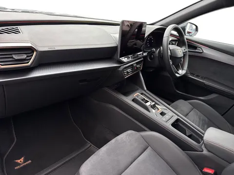 KY25GXR CUPRA Formentor 1.5 eTSI 150 V2 5dr DSG Thumbnail #9