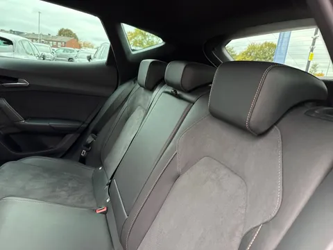 KY25GXR CUPRA Formentor 1.5 eTSI 150 V2 5dr DSG Thumbnail #15