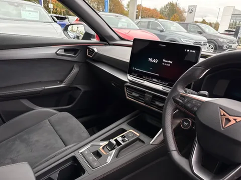 KY25GXR CUPRA Formentor 1.5 eTSI 150 V2 5dr DSG Thumbnail #16