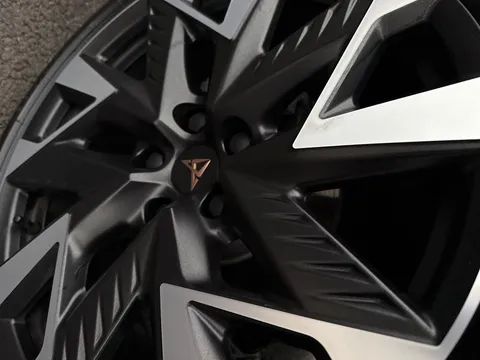 KY25GXR CUPRA Formentor 1.5 eTSI 150 V2 5dr DSG Thumbnail #28