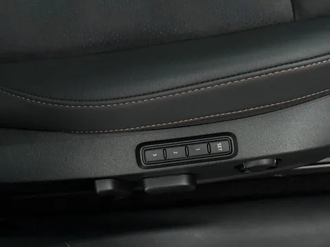 KY25GXR CUPRA Formentor 1.5 eTSI 150 V2 5dr DSG Thumbnail #37