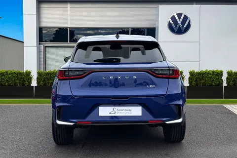 DF74LGL Lexus Lbx 1.5 VVT-iE Takumi SUV 5dr Petrol Hybrid E-CVT Euro 6 (s/s) (136 ps) Thumbnail #5