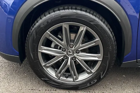 DF74LGL Lexus Lbx 1.5 VVT-iE Takumi SUV 5dr Petrol Hybrid E-CVT Euro 6 (s/s) (136 ps) Thumbnail #12