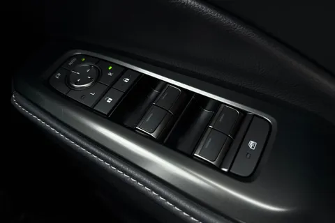 DF74LGL Lexus Lbx 1.5 VVT-iE Takumi SUV 5dr Petrol Hybrid E-CVT Euro 6 (s/s) (136 ps) Thumbnail #22