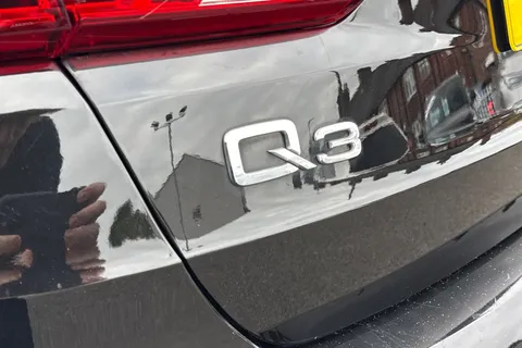 YY20UEJ Audi Q3 1.5 TFSI CoD 35 S line Euro 6 (s/s) 5dr Thumbnail #26