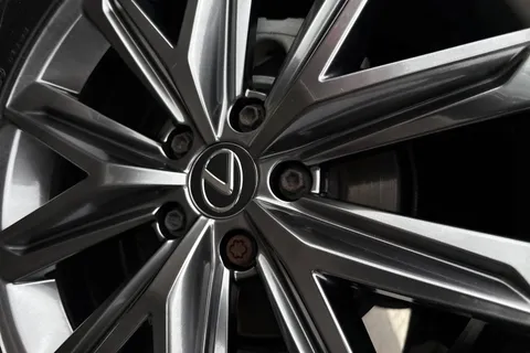 DF74LGL Lexus Lbx 1.5 VVT-iE Takumi SUV 5dr Petrol Hybrid E-CVT Euro 6 (s/s) (136 ps) Thumbnail #28