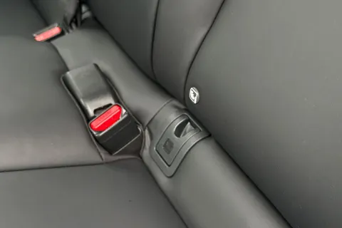 DF74LGL Lexus Lbx 1.5 VVT-iE Takumi SUV 5dr Petrol Hybrid E-CVT Euro 6 (s/s) (136 ps) Thumbnail #34