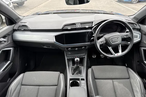 YY20UEJ Audi Q3 1.5 TFSI CoD 35 S line Euro 6 (s/s) 5dr Thumbnail #37