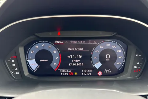 YY20UEJ Audi Q3 1.5 TFSI CoD 35 S line Euro 6 (s/s) 5dr Thumbnail #42