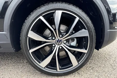  Volkswagen T-Roc 1.5 TSI Style Design DSG Euro 6 (s/s) 5dr Thumbnail #10