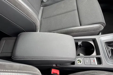 YY20UEJ Audi Q3 1.5 TFSI CoD 35 S line Euro 6 (s/s) 5dr Thumbnail #56