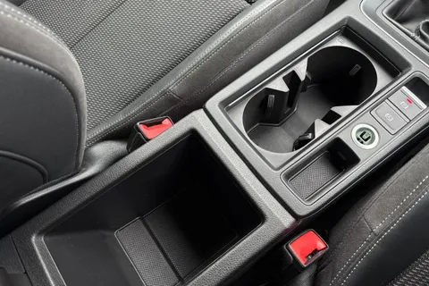 YY20UEJ Audi Q3 1.5 TFSI CoD 35 S line Euro 6 (s/s) 5dr Thumbnail #58