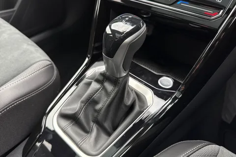  Volkswagen T-Roc 1.5 TSI Style Design DSG Euro 6 (s/s) 5dr Thumbnail #23