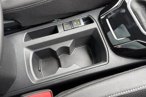  Volkswagen T-Roc 1.5 TSI Style Design DSG Euro 6 (s/s) 5dr Thumbnail #41