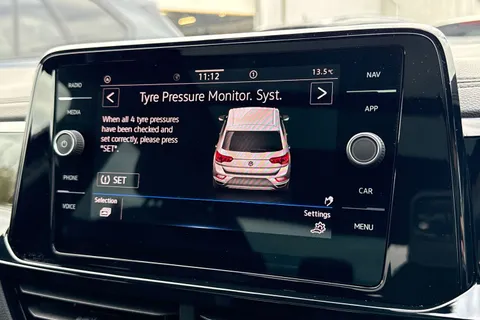  Volkswagen T-Roc 1.5 TSI Style Design DSG Euro 6 (s/s) 5dr Thumbnail #52