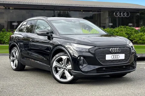  Audi Q4 e-tron 45 Black Edition Auto 5dr 82kWh Thumbnail #2