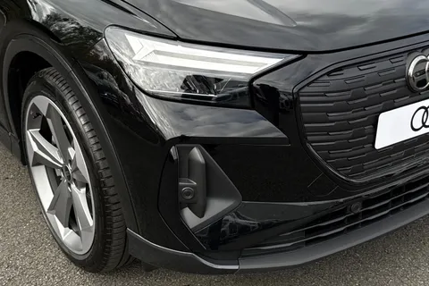  Audi Q4 e-tron 45 Black Edition Auto 5dr 82kWh Thumbnail #9