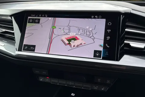  Audi Q4 e-tron 45 Black Edition Auto 5dr 82kWh Thumbnail #17