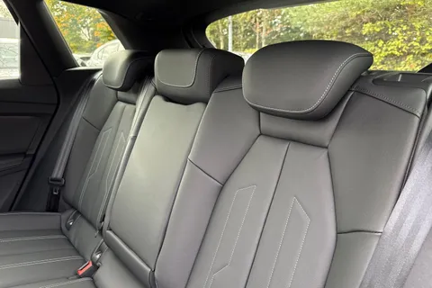  Audi Q4 e-tron 45 Black Edition Auto 5dr 82kWh Thumbnail #19