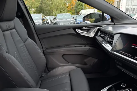  Audi Q4 e-tron 45 Black Edition Auto 5dr 82kWh Thumbnail #20