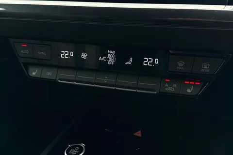  Audi Q4 e-tron 45 Black Edition Auto 5dr 82kWh Thumbnail #22