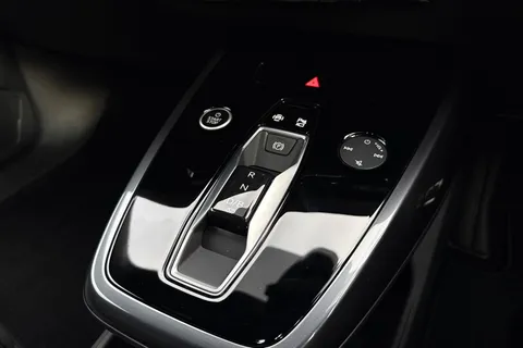  Audi Q4 e-tron 45 Black Edition Auto 5dr 82kWh Thumbnail #23